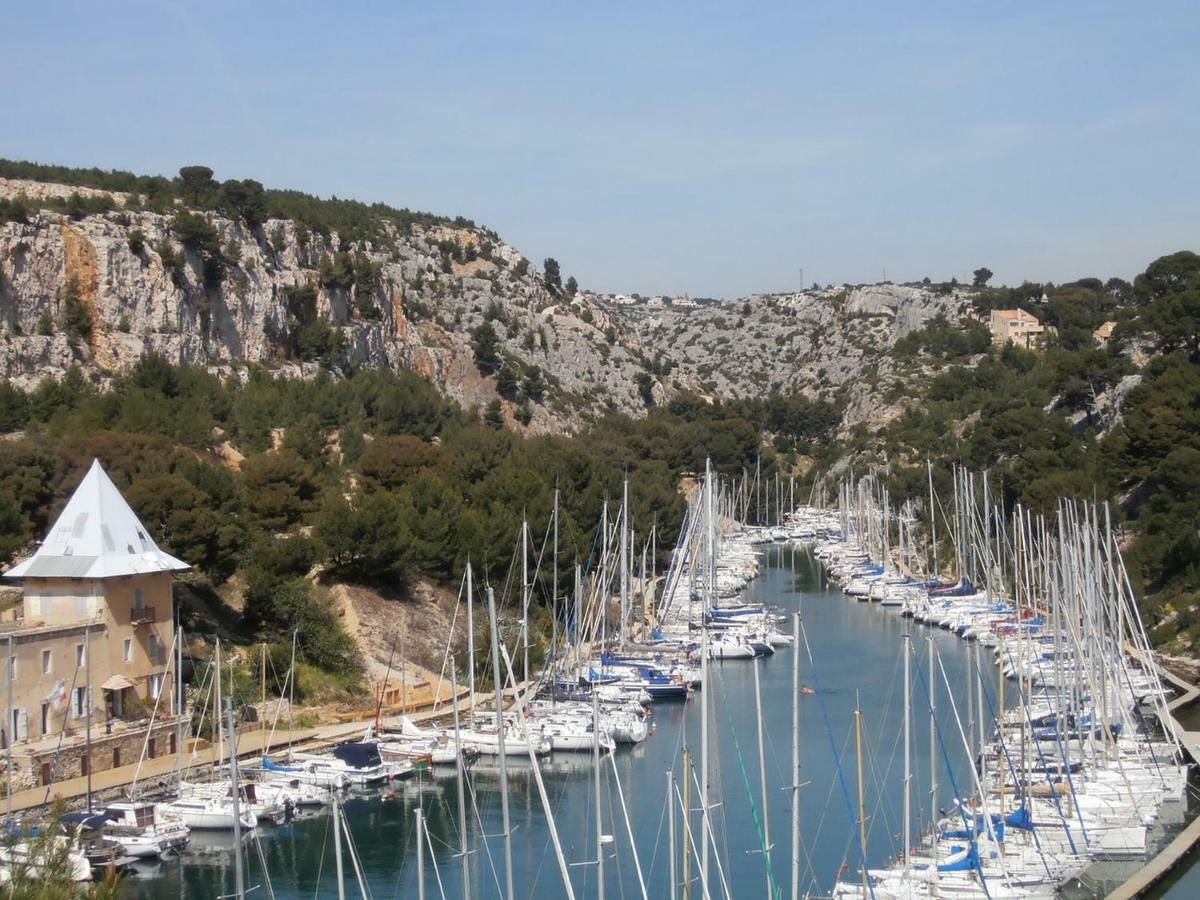 Les Barques, Vue Splendide Sur Le Port De Cassis Apartment Exterior photo